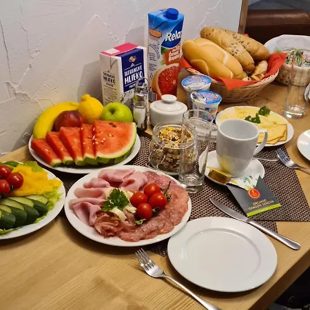 Polana * ديمانوفْشكا دولِنا