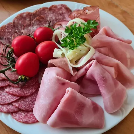 Polana Apartman *